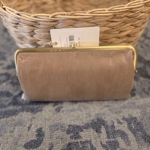 HOBO Lauren Clutch Wallet